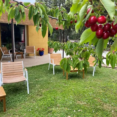 Logis La Bastide De & Restaurant 