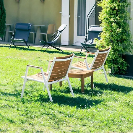 Logis La Bastide De & Restaurant La Chenaie 酒店 3*