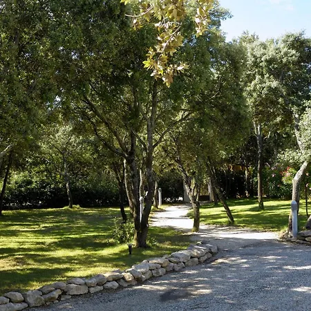 Logis La Bastide De & Restaurant 