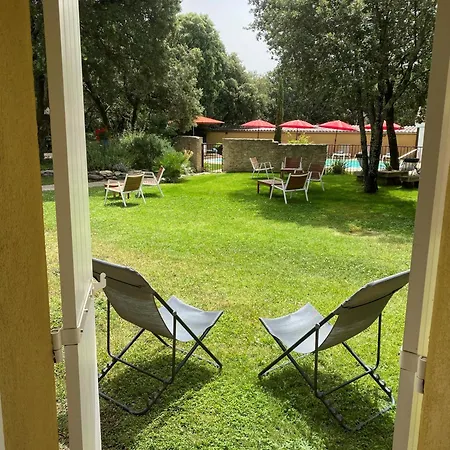 Logis La Bastide De & Restaurant 