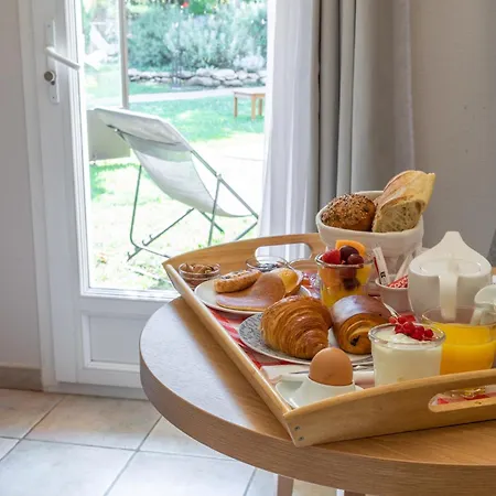酒店 Logis La Bastide De & Restaurant La Chenaie