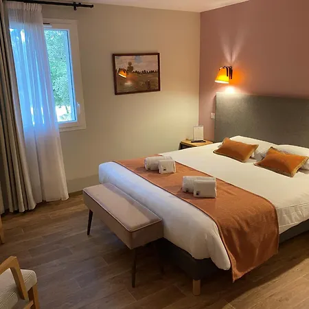 Hotel La Bastide De 3*