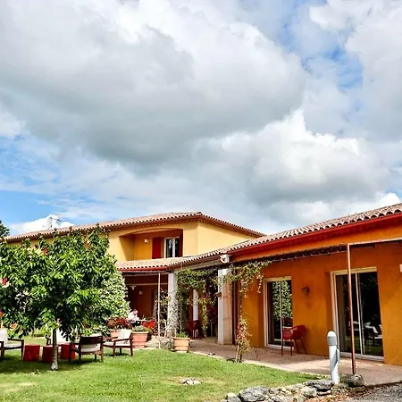 Logis La Bastide De & Restaurant La Chenaie 3* 格里尼昂