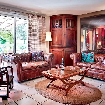酒店 Logis La Bastide De & Restaurant La Chenaie 格里尼昂