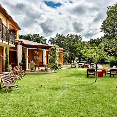 Logis La Bastide De & Restaurant 