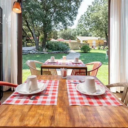 Logis La Bastide De & Restaurant La Chenaie 酒店 格里尼昂