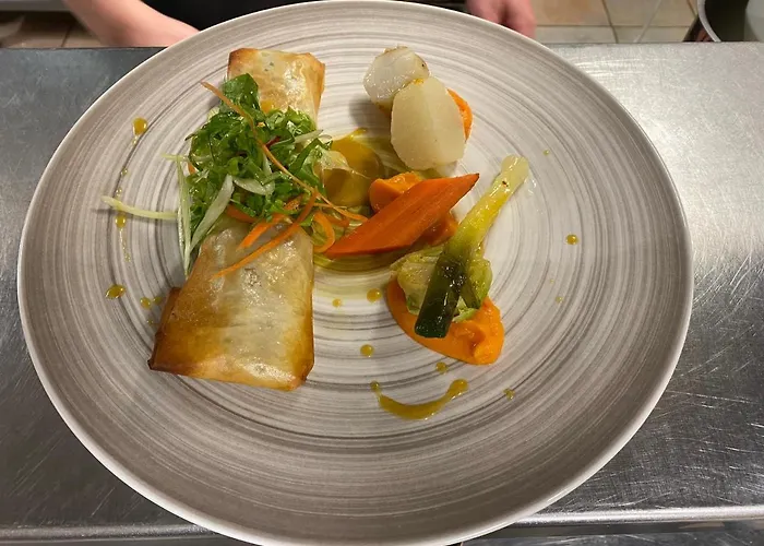 Logis La Bastide De & Restaurant La Chenaie Szálloda 3*