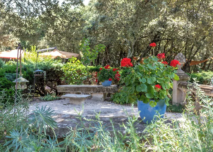 Szálloda Logis La Bastide De & Restaurant La Chenaie 3*