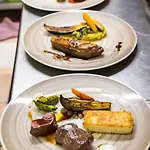 Hotel Logis La Bastide De & Restaurant La Chenaie 3*