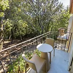 Logis La Bastide De & Restaurant La Chenaie Hotell