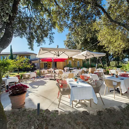 Logis La Bastide De & Restaurant La Chenaie فندق