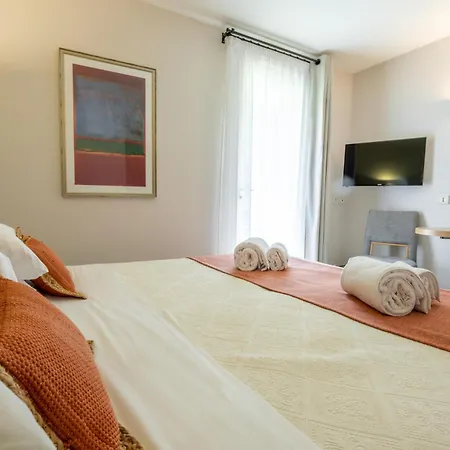 Hotel La Bastide De 3*