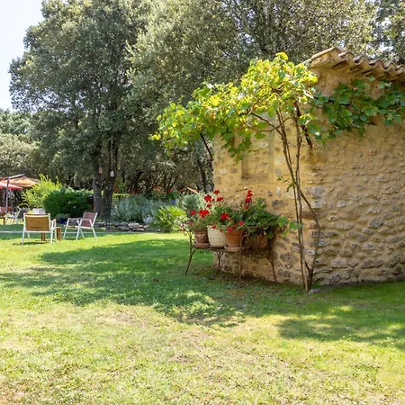 Logis La Bastide De & Restaurant La Chenaie Otel Grignan
