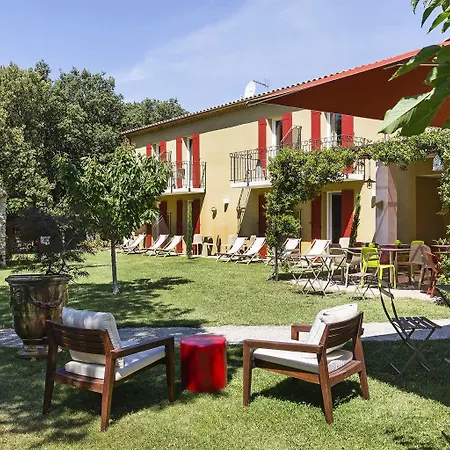 Logis La Bastide De & Restaurant La Chenaie Otel Grignan
