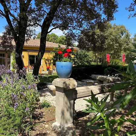 Logis La Bastide De & Restaurant La Chenaie Otel Grignan