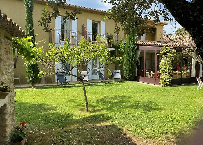 Logis La Bastide De & Restaurant La Chenaie Grignan